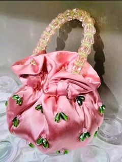 (Category: ) located in . Submitted by shopteng (Listing ID 1182281346, Image 1). Description: .