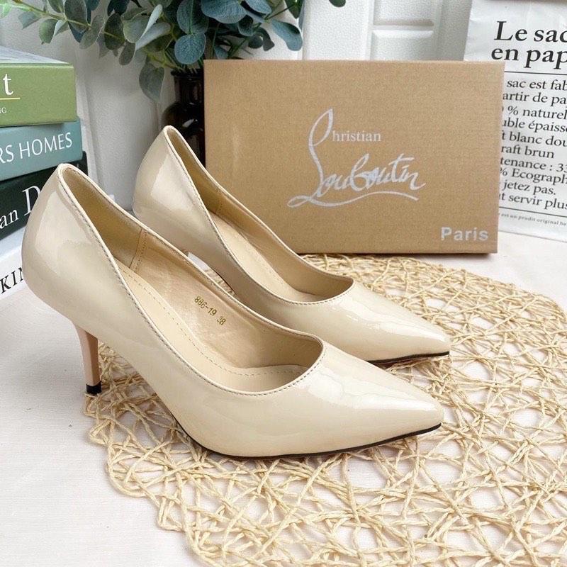 Sepatu pump heels store