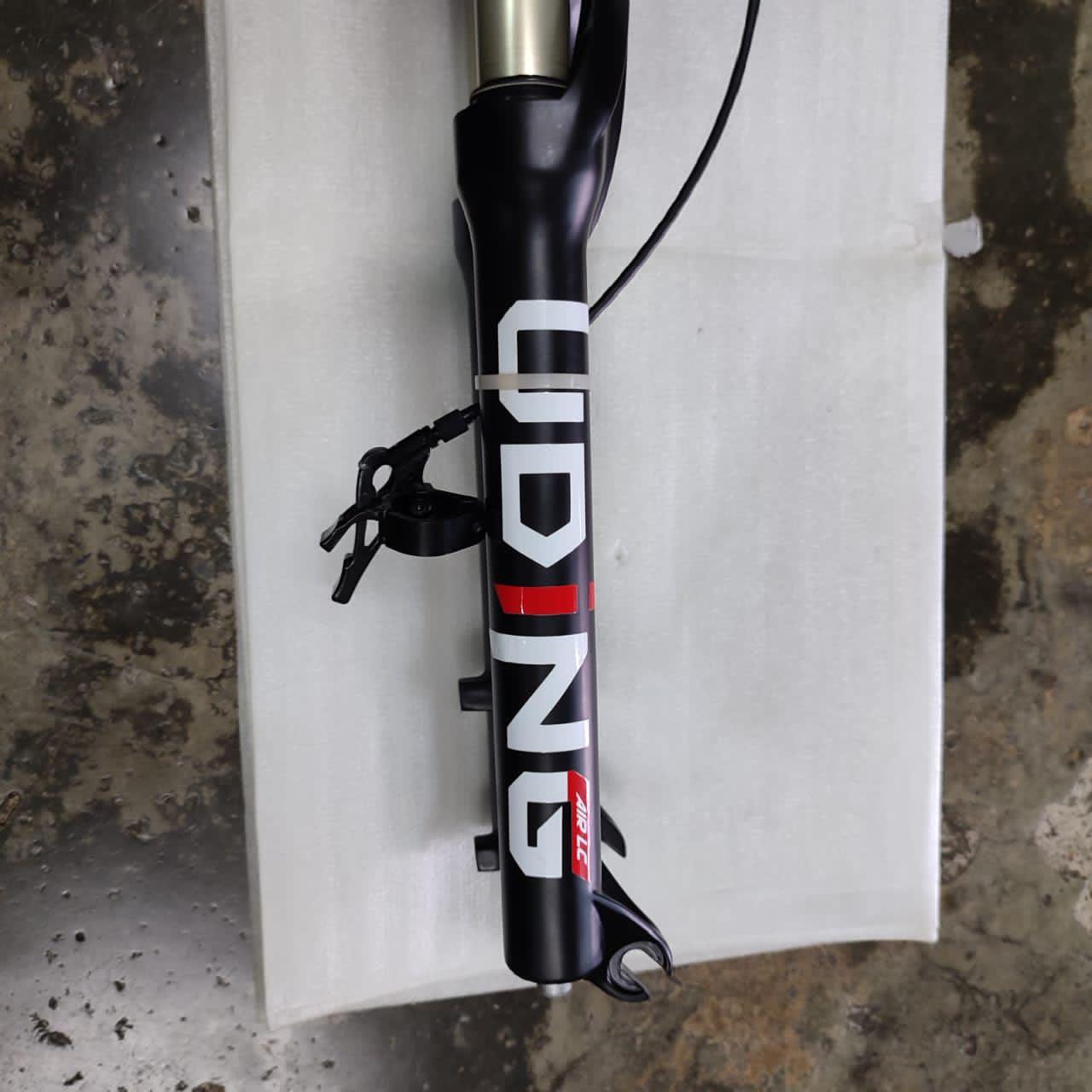 Uding top air fork
