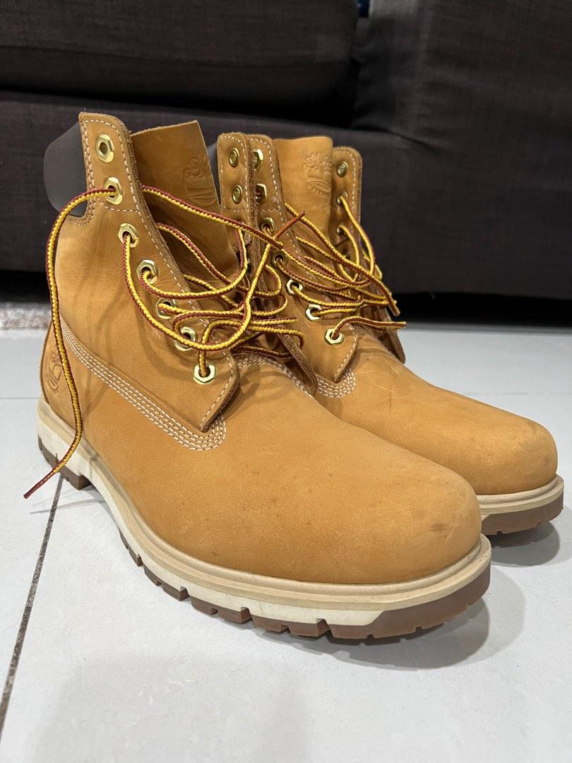 Timberland mens radford hotsell chukka waterproof leather boots
