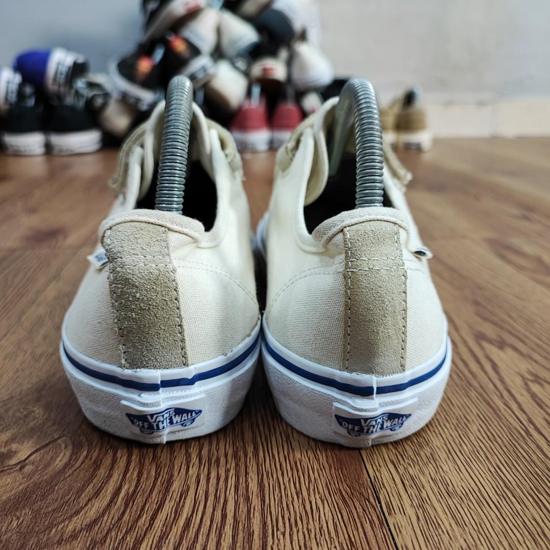 Van hot sale velcro sneakers