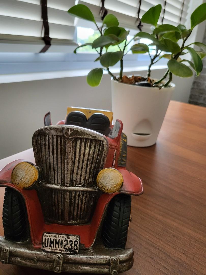 Vintage Car Wine Bottle Holder, Furniture & Home Living, Home Decor