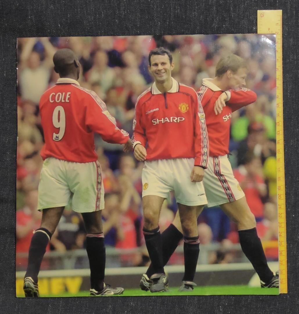 vintage manchester united calendar year 2000 Hobbies Toys