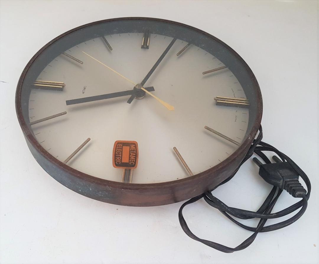 Vintage Metamec Clock, Made in England, Model SS101, Brass Wall Clock, Unique Electric Clock