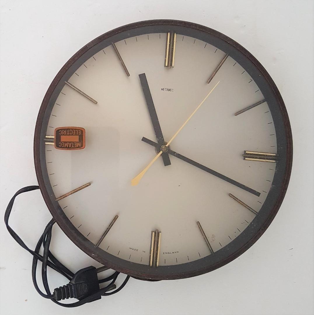 Vintage Metamec Clock, Made in England, Model SS101, Brass Wall Clock, Unique Electric Clock