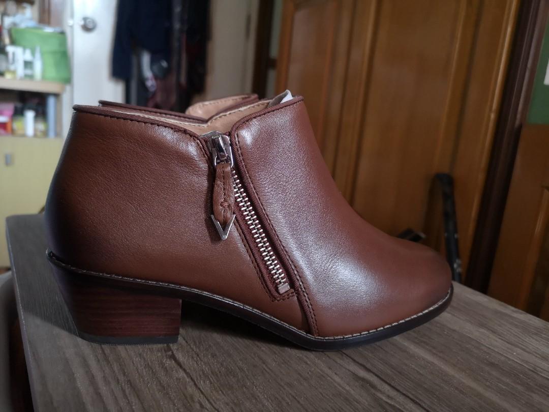 Vionic Jolene ankle boots US size 6 Women s Fashion Footwear
