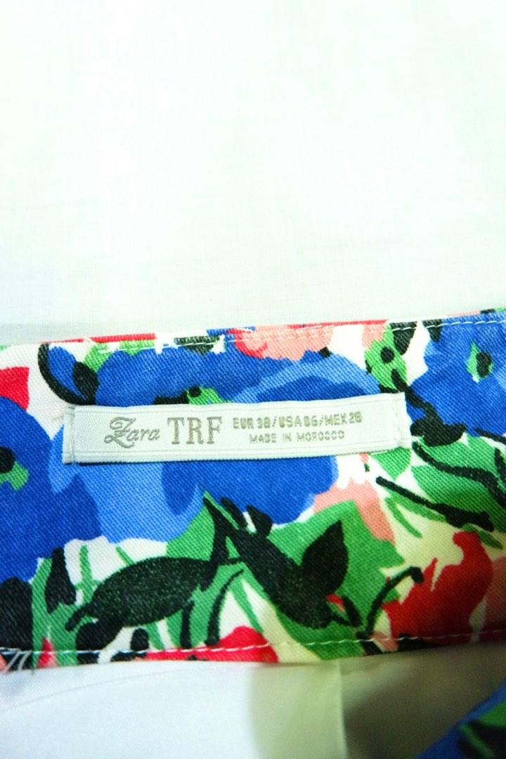 Zara Floral Skirt (Category: Skirts) located in Manila. Submitted by ohmariaaa (Listing ID 1167583509, Image 2). Description: .