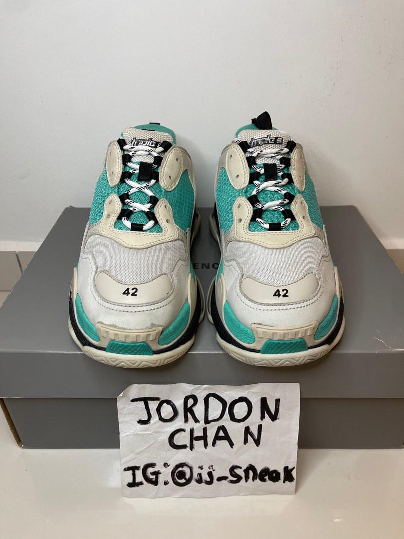 Triple s on sale white green