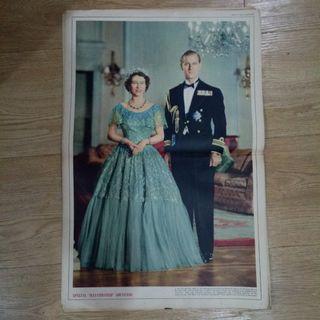 1952 Queen Elizabeth and Prince Philip Souvenir Special Magazine Centerfold