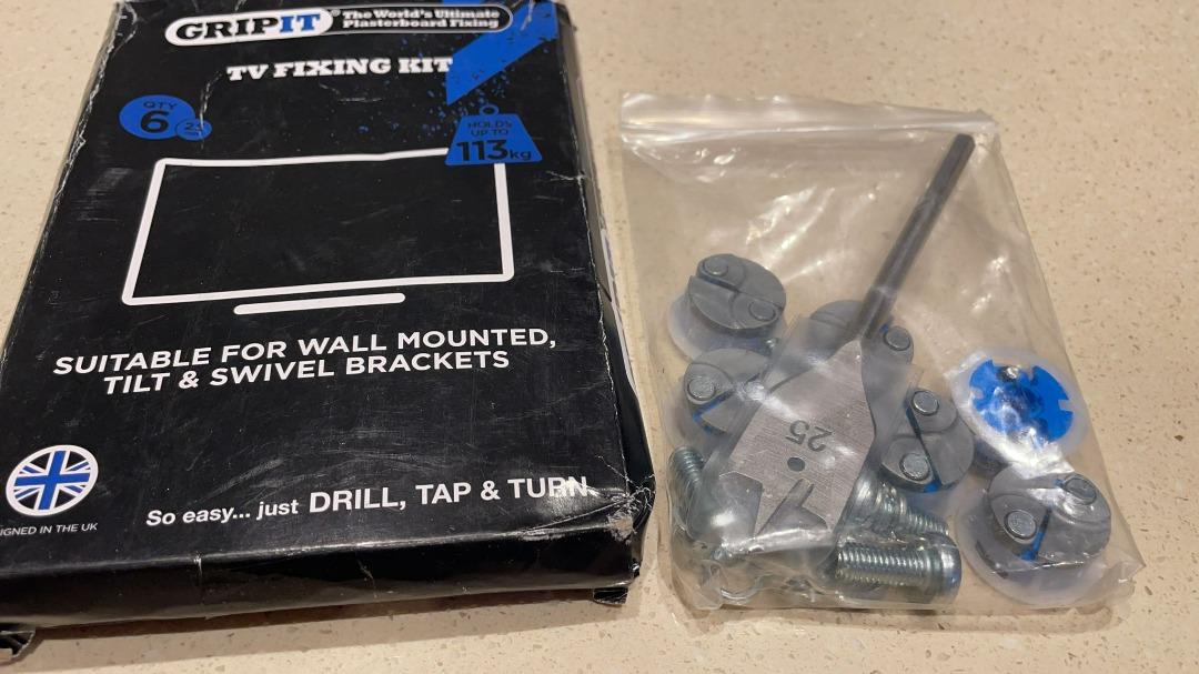 2745) GripIt TV Bracket Plasterboard Fixing Kit, TV & Home Appliances