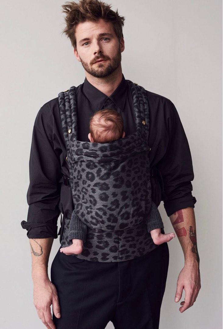 ARTIPOPPE Zeitgeist Baby Carrier, Babies & Kids, Going Out, Carriers