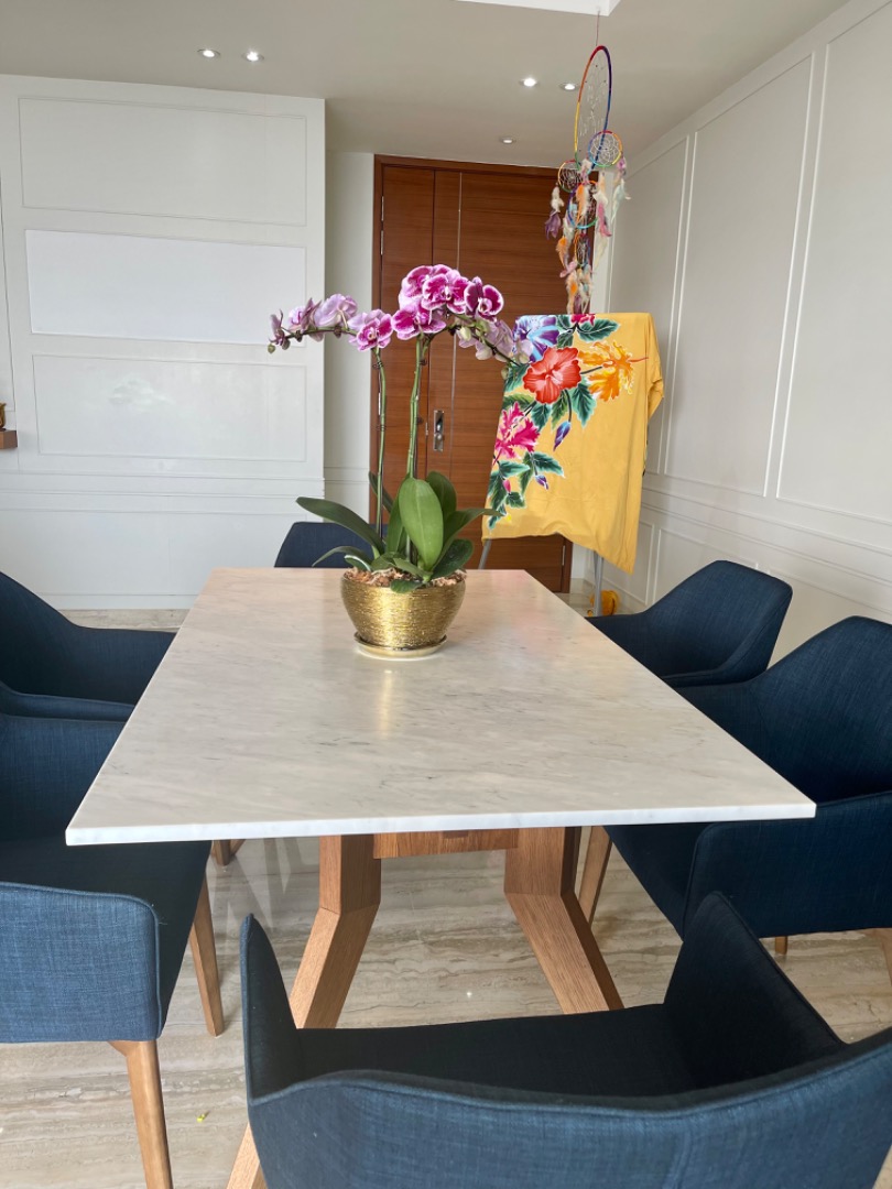 Calabria - Marble And Oak Wood Table