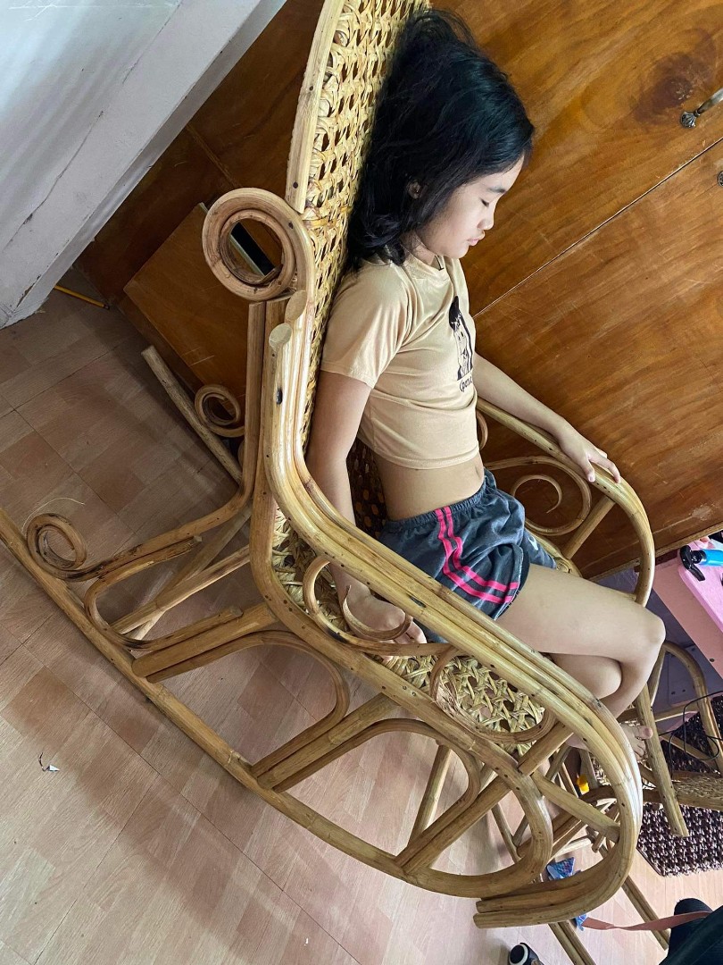 Big tumba tumba, Furniture & Home Living, Furniture, Chairs on Carousell