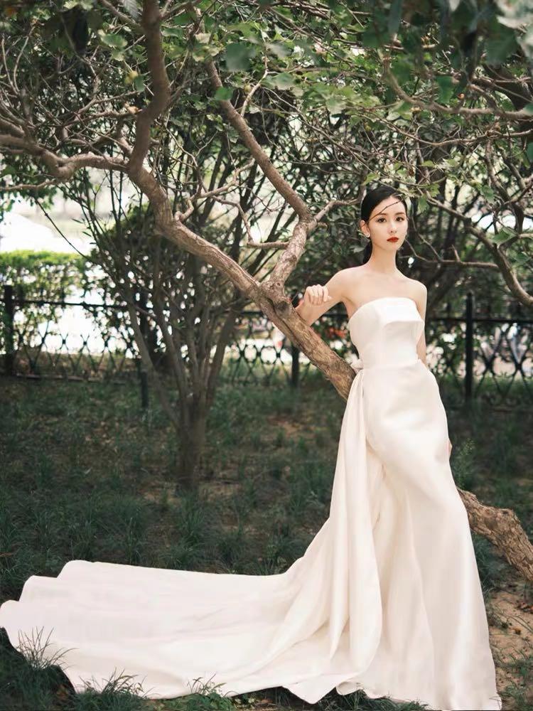Brand New Minimalist Tube Wedding Gown with Train Women s Fashion