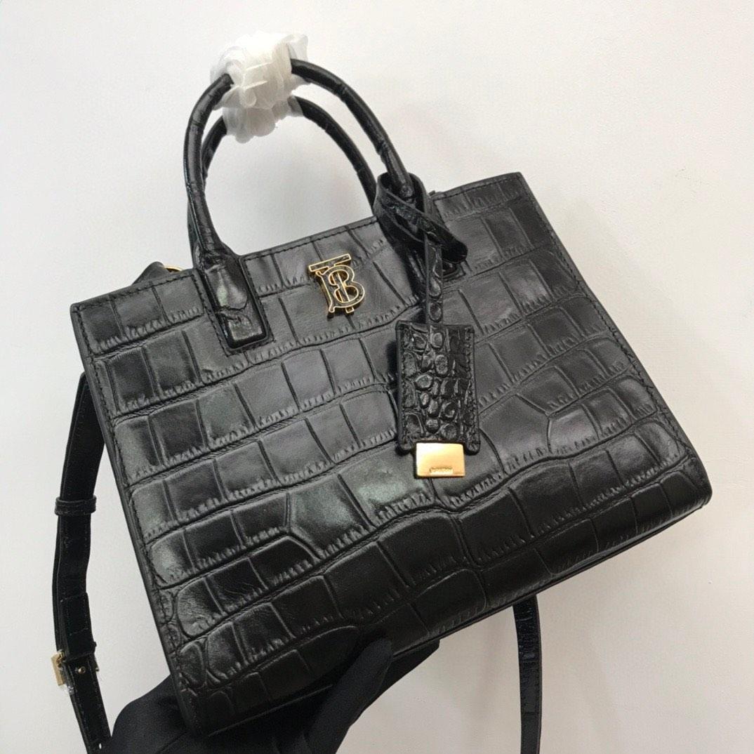 Burberry crocodile bag top