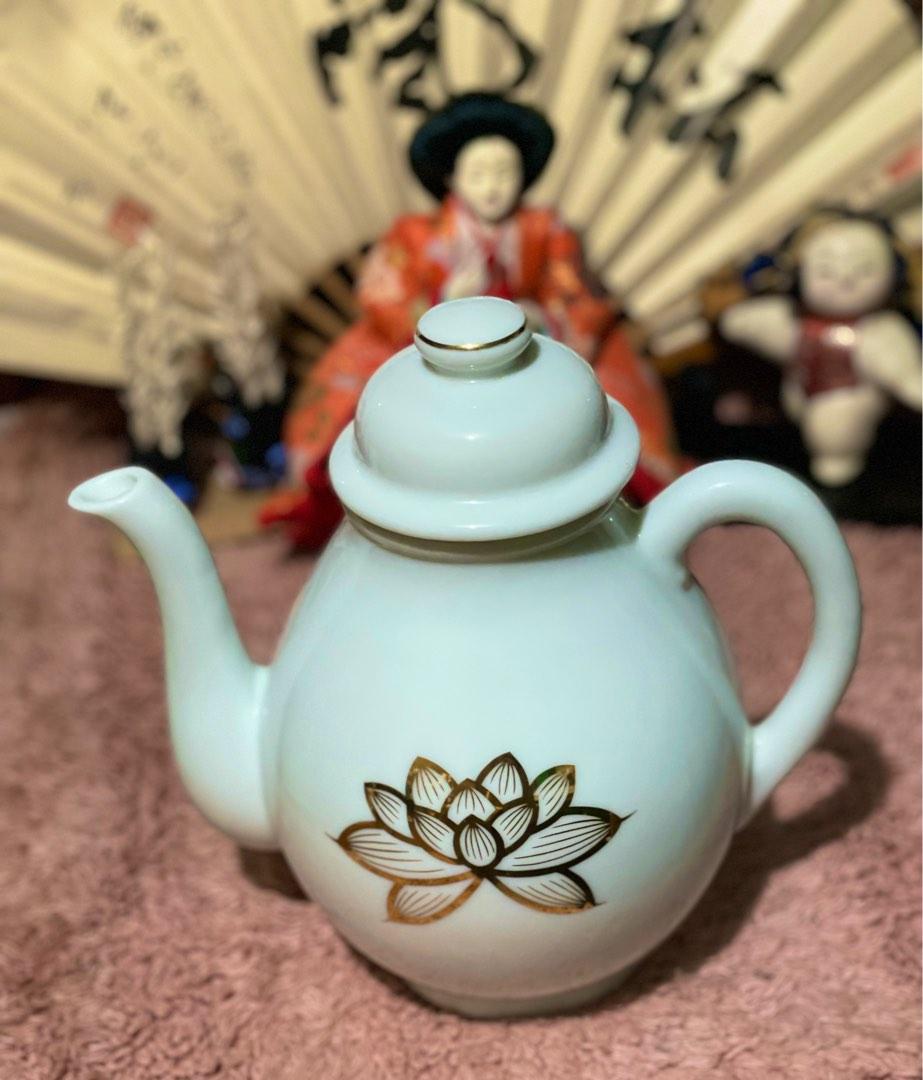 ceramic coffee pot / teapot, Furniture & Home Living, Kitchenware