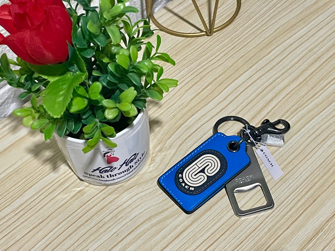 COACH Bottle Opener Key Fob With Coach Patch, Women's Fashion, Jewelry