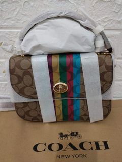 (Category: ) located in . Submitted by CC_boutique (Listing ID 1183999795, Image 1). Description: .