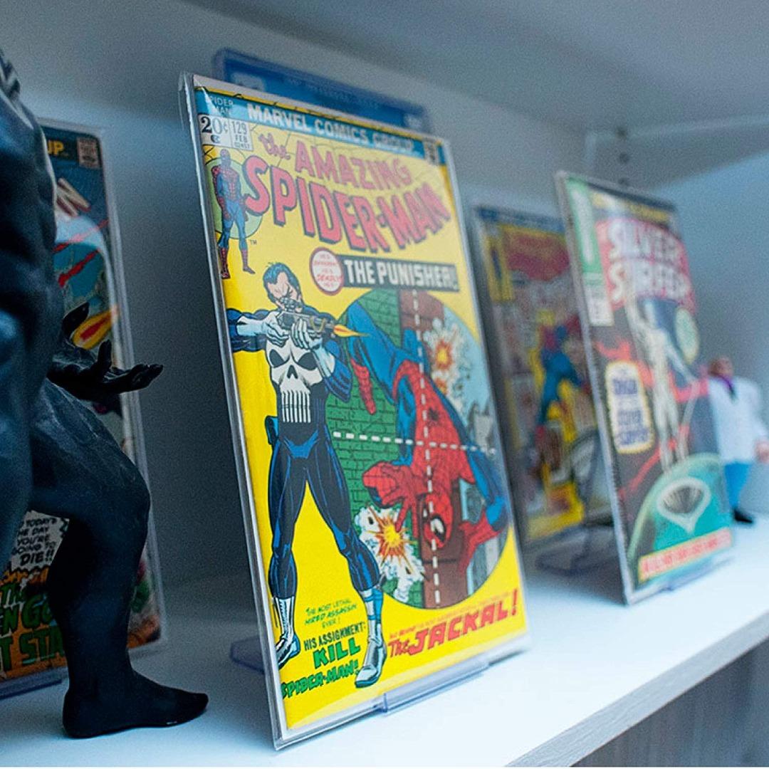 Comic Book / Comic Slab Wall Mount or Shelf Display, Hobbies & Toys ...