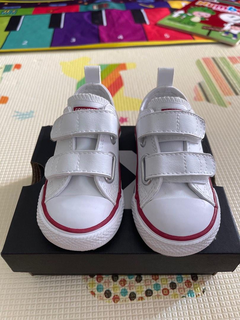 Infant shop strap converse