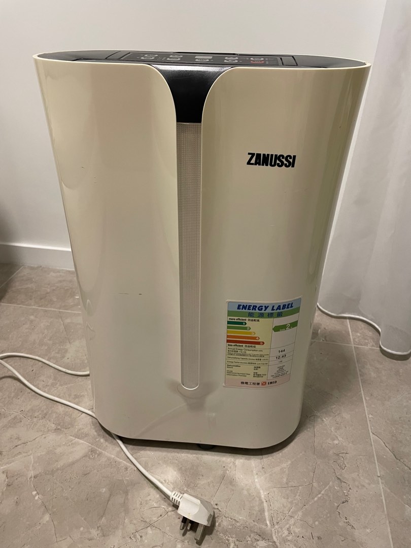 Dehumidifier, Furniture & Home Living, Home Improvement & Organisation ...