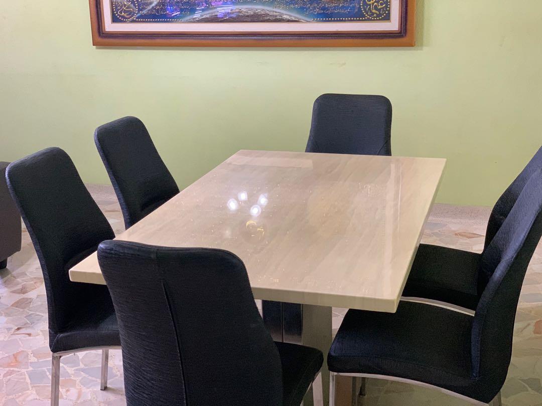 Dining Table (Category: Tables & Sets) located in Singapore. Submitted by Muhd2788 (Listing ID 1183970257, Image 3). Description: Marble Dining table. Still in good condition. Selling at low price. Self collect. Size 150cm by 90cm.