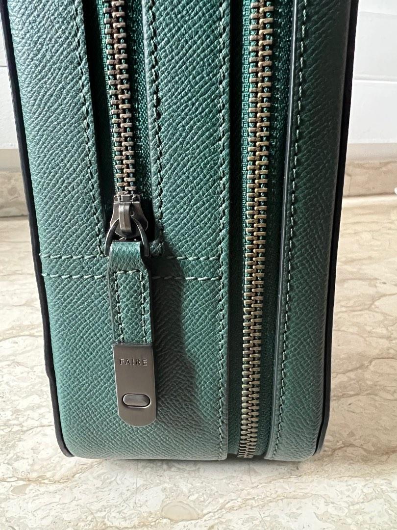 Faire Bond AllPurpose Briefcase (Hampton Green Textured Leather), Men