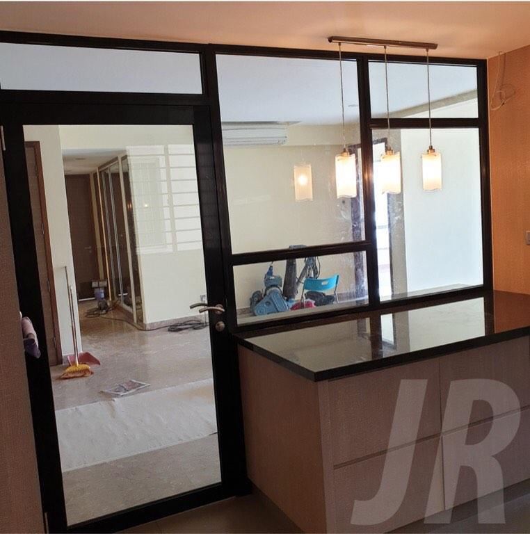 HDB Resale / Existing Window and Grille/Casement/Window Grille/Pet