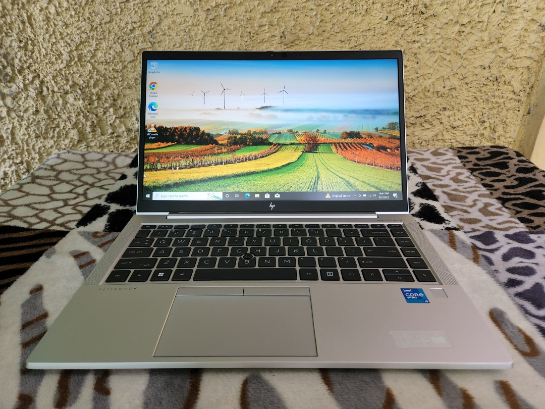 (RUSH) HP Elitebook 840 G8 Business Class laptop Intel Core i5 Vpro