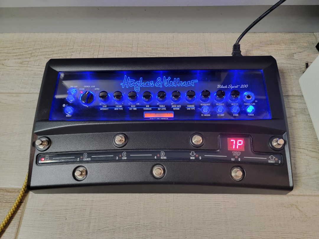 HUGHES & KETTNER Black Spirit 200 Floor 結他處理器, 興趣及遊戲