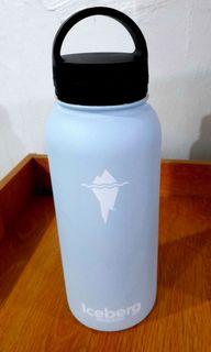 Insulated Water Bottle / Iceberg Blue / used once