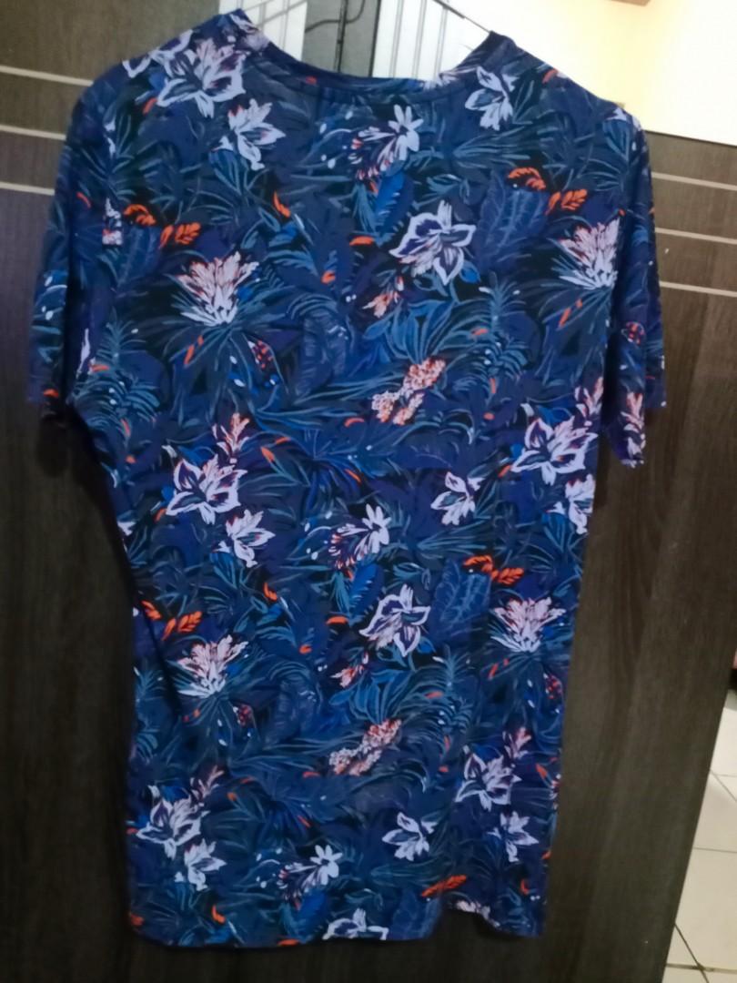 Kaos H&M full print black label, Fesyen Pria, Pakaian ...