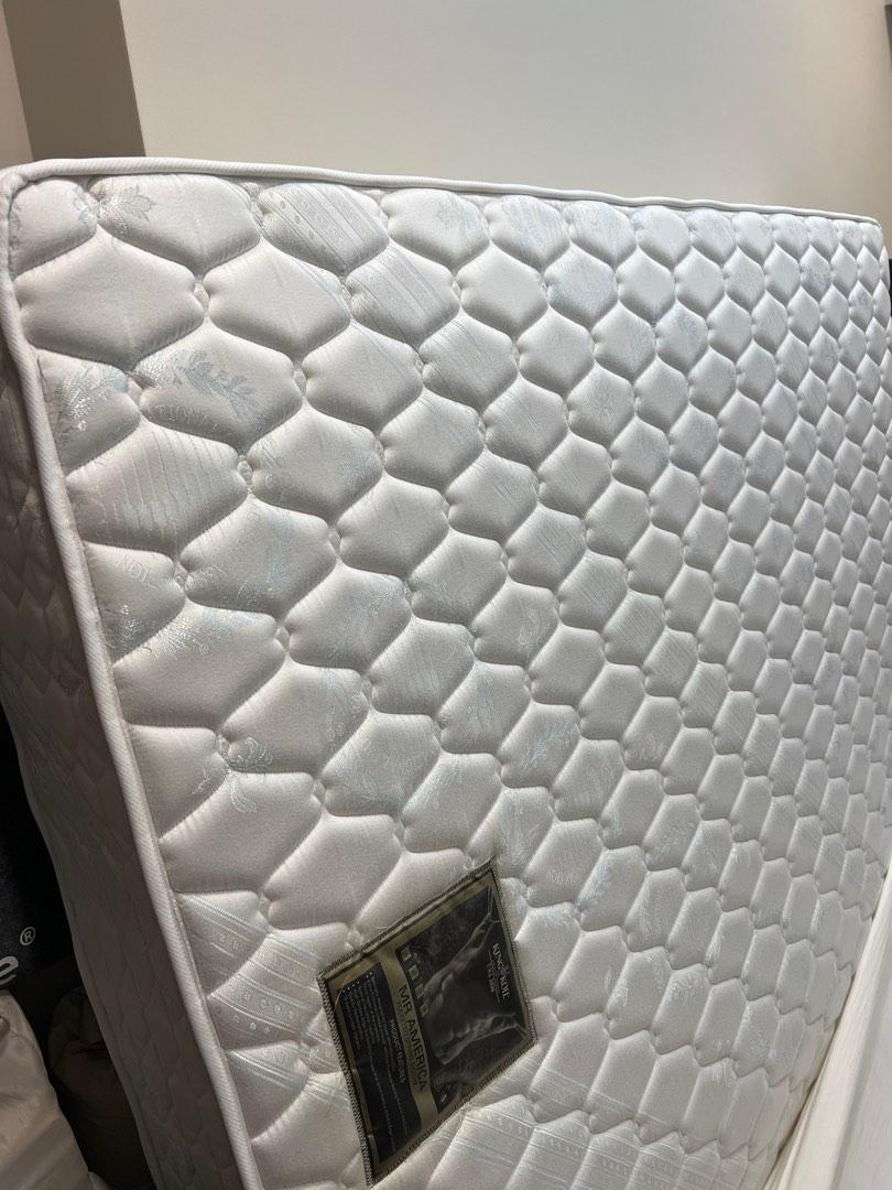 King koil Mr America Mattress, Furniture & Home Living, Furniture, Bed