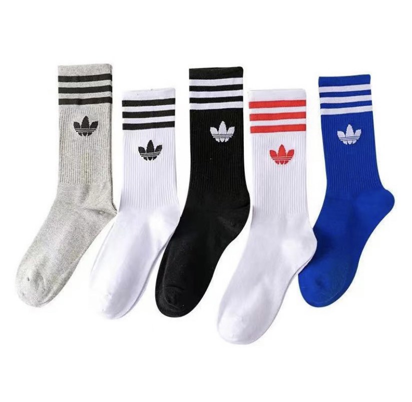 gain the edge grip socks (real) (uk 8-13), Sports Equipment, Other Sports  Equipment and Supplies on Carousell