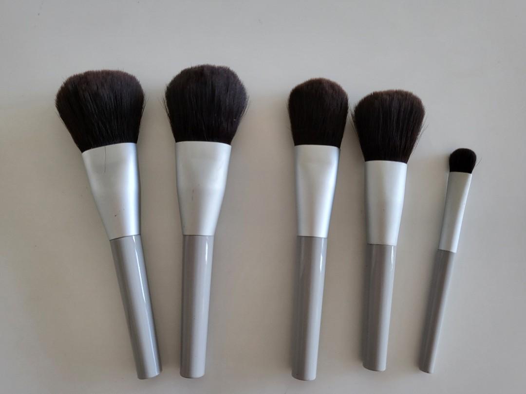 Muji Makeup Brushes (set of 5), Beauty & Personal Care, Face, Makeup on