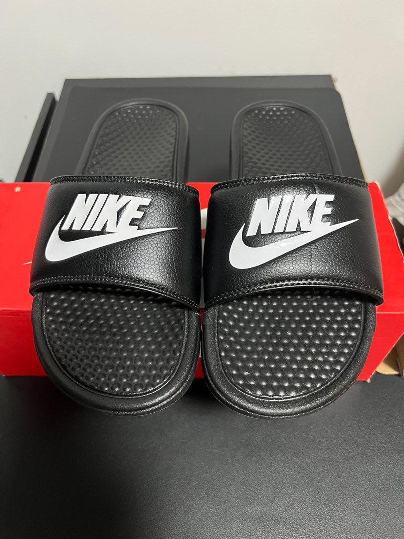 benassi slippers nike