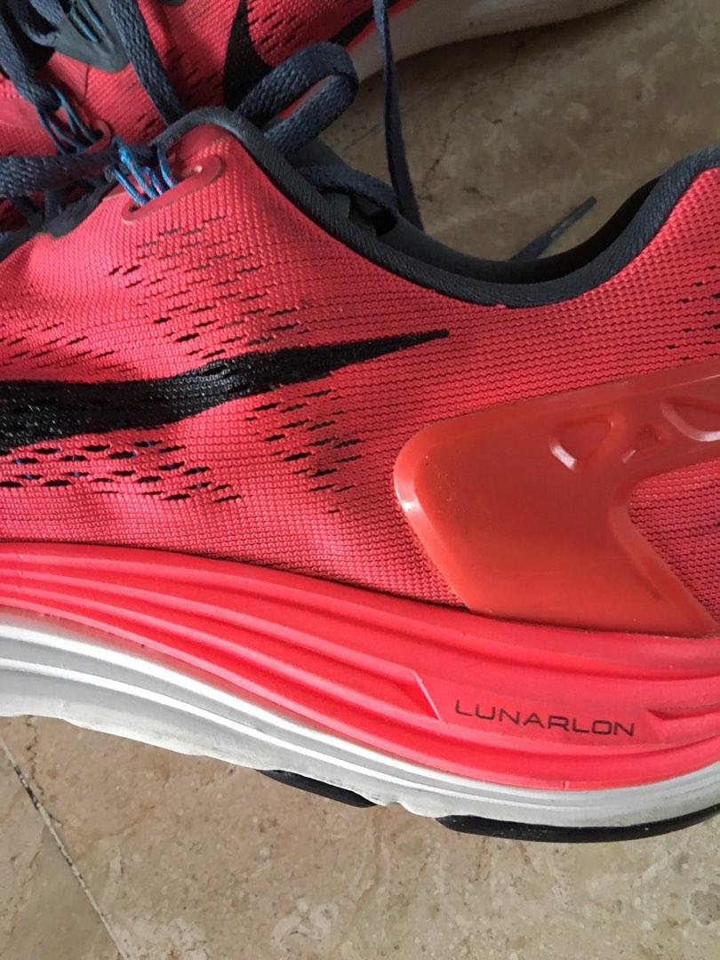 Sepatu running Nike Lunarglide 5, Fesyen Pria, Sepatu , Sneakers di  Carousell
