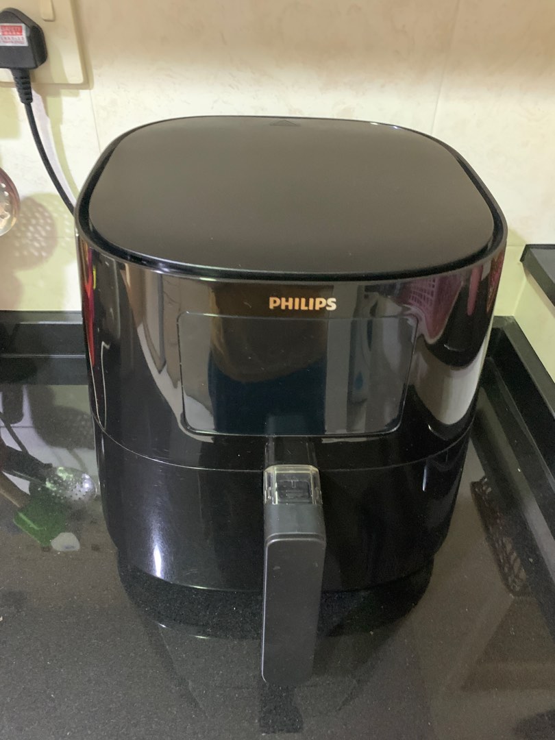 Philips Essential Air Fryer XL 6.2Litre, TV & Home Appliances