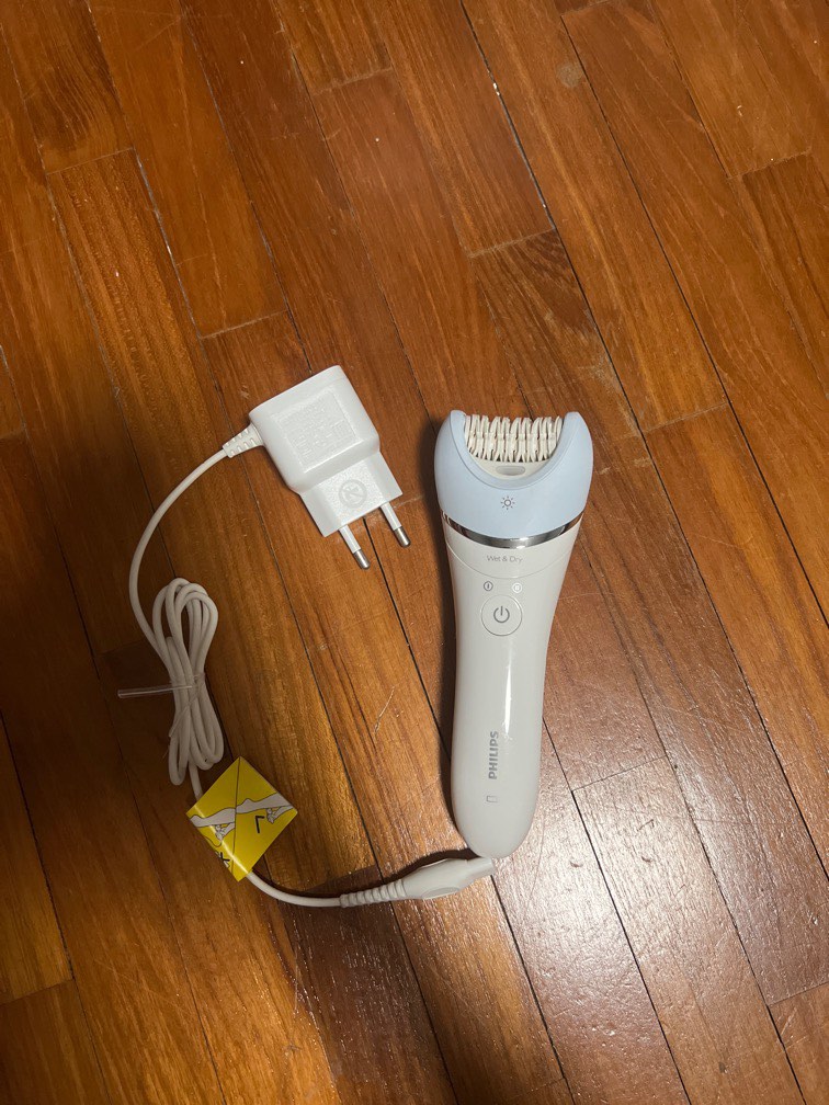 Philips Epilator, Beauty & Personal Care, Sanitary Hygiene on Carousell