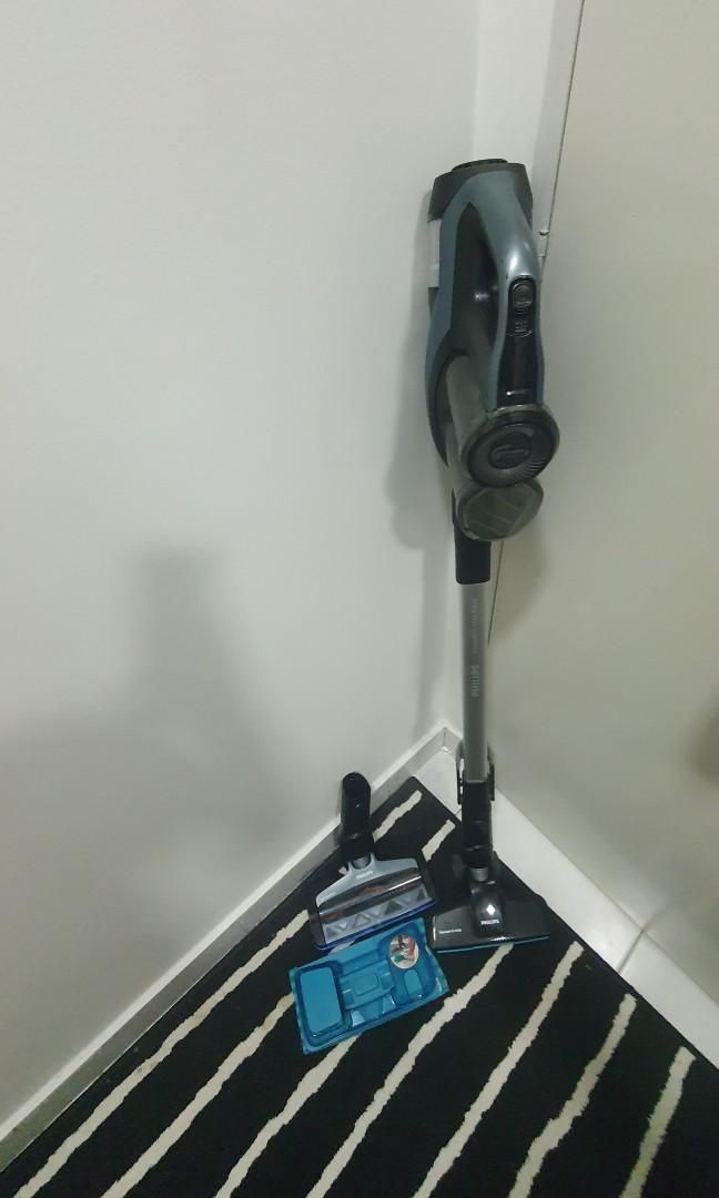 [REDUCED] Philips Speepro Max Aqua Cordless Stick Vacuum Cleaner FC6901