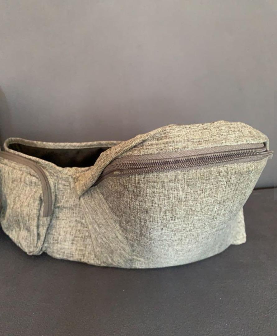 Picolo baby carrier (Category: Carriers & Slings) located in Manila. Submitted by shaestanque (Listing ID 1183906559, Image 3). Description: Call /sms 09454421544.