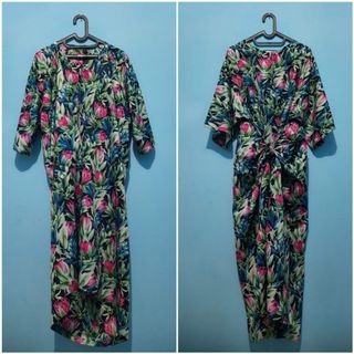 (Kategori: ) berada di . Dikirim oleh widita_kebaya (ID iklan 1184053295, Gambar 1). Deskripsi: .