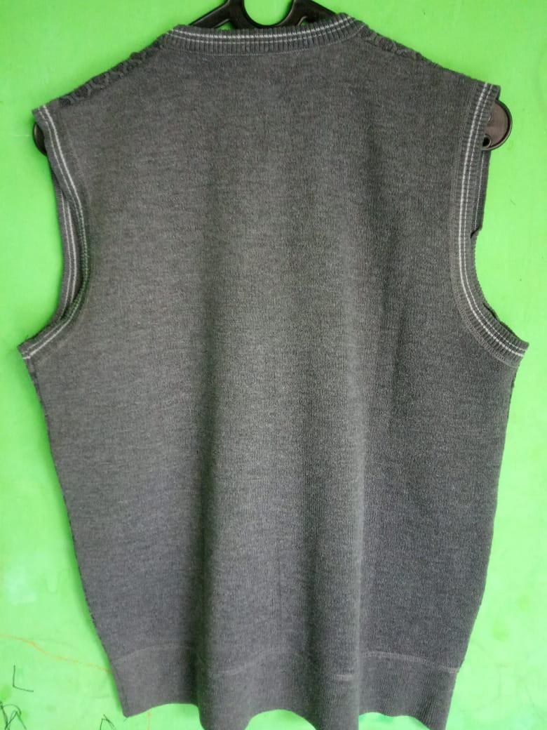 Rompi Rajut Pria, Fesyen Pria, Pakaian , Baju Luaran di Carousell