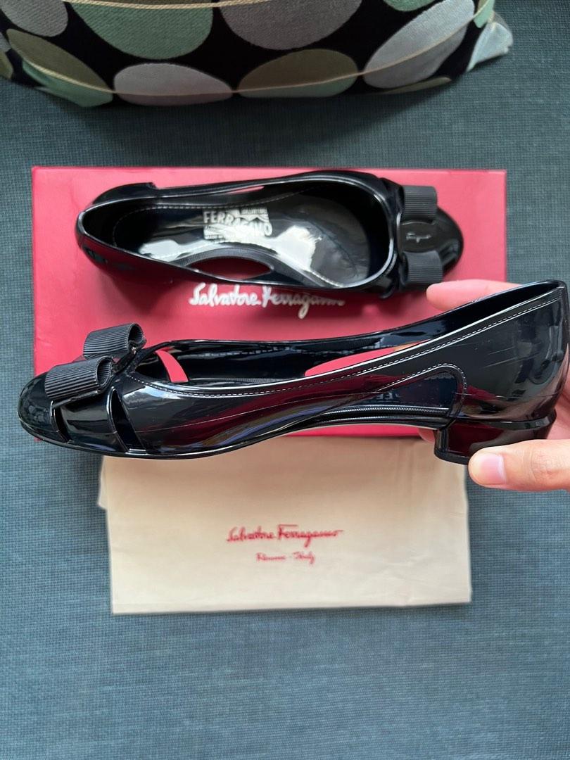 Ferragamo vara hotsell jelly shoes