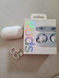 Samsung earbuds