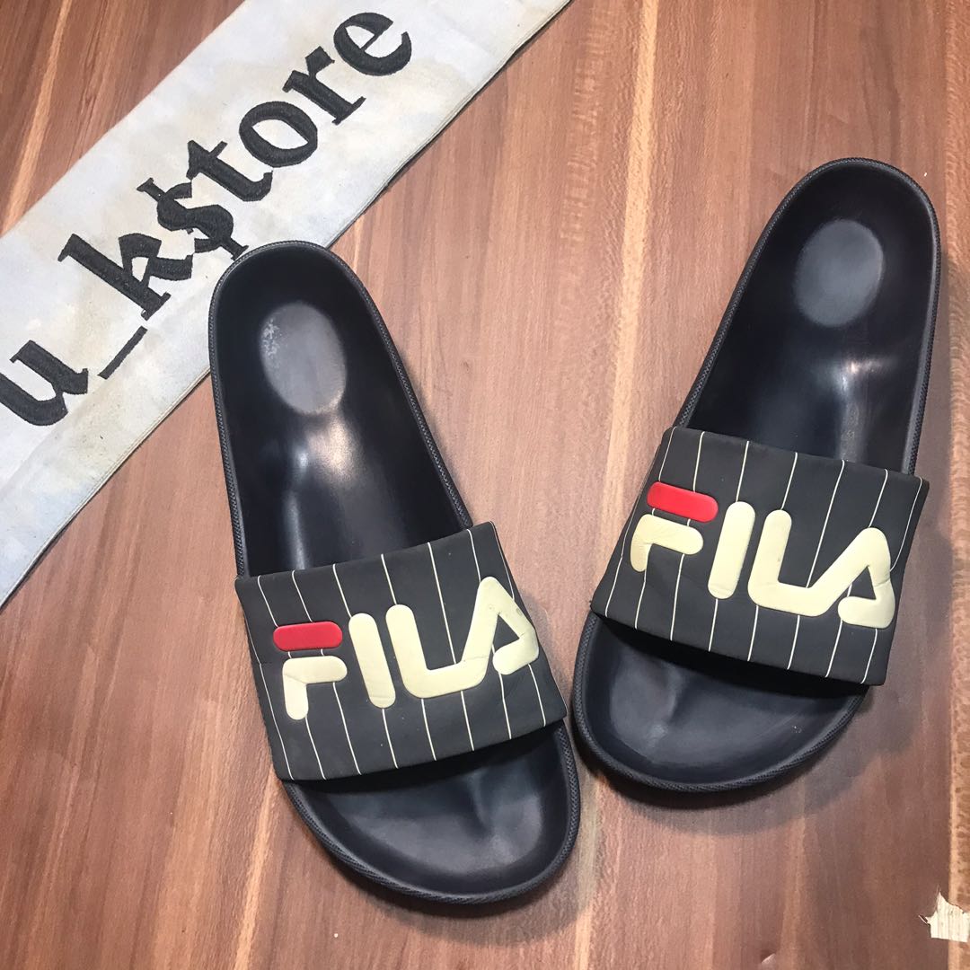 Sandal fila original size 40 Fesyen Pria Sepatu Sandal di