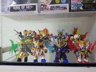 SD Gundam Sangoku - 11 pieces of figurines