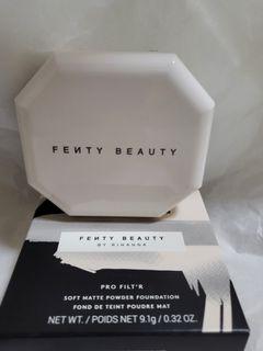 SEPHORA EXCLUSIVE
FENTY BEAUTY
Pro Filt'r Soft Matte Powder Foundation  170• 9.1g