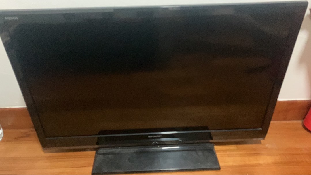 Sharp Television, TV & Home Appliances, TV & Entertainment, TV on Carousell