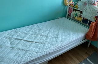 (Category: ) located in . Submitted by joycewongss (Listing ID 1183914381, Image 1). Description: .